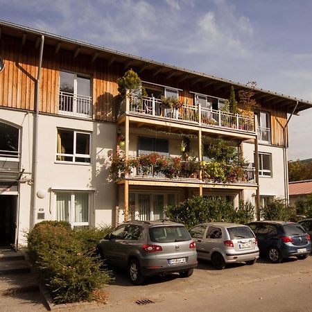 Gastehaus Olympia Reitanlage Munchen-Riem Bed & Breakfast Exterior photo